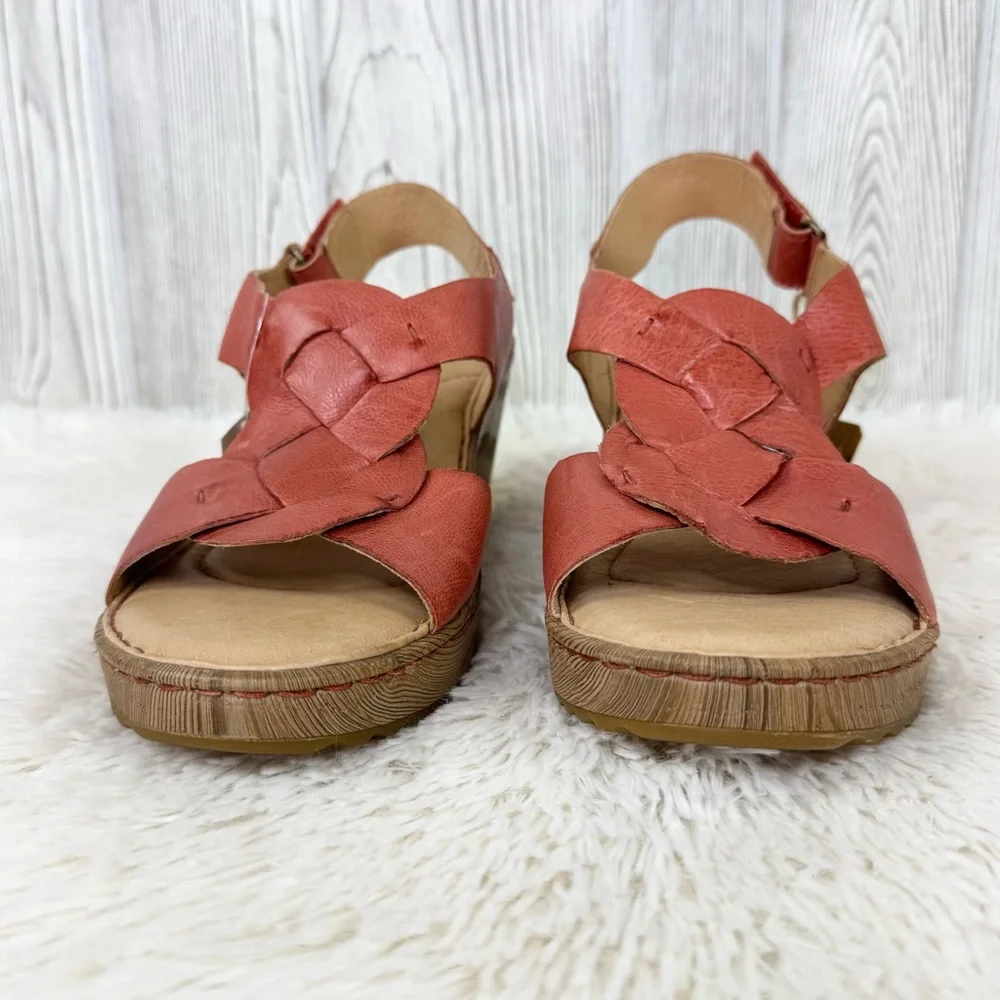 Born Women's Nina Sandals In Rust Cayenne Leather 10 Wedge NWT - Picture 2 of 10